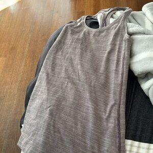 Lululemon tank